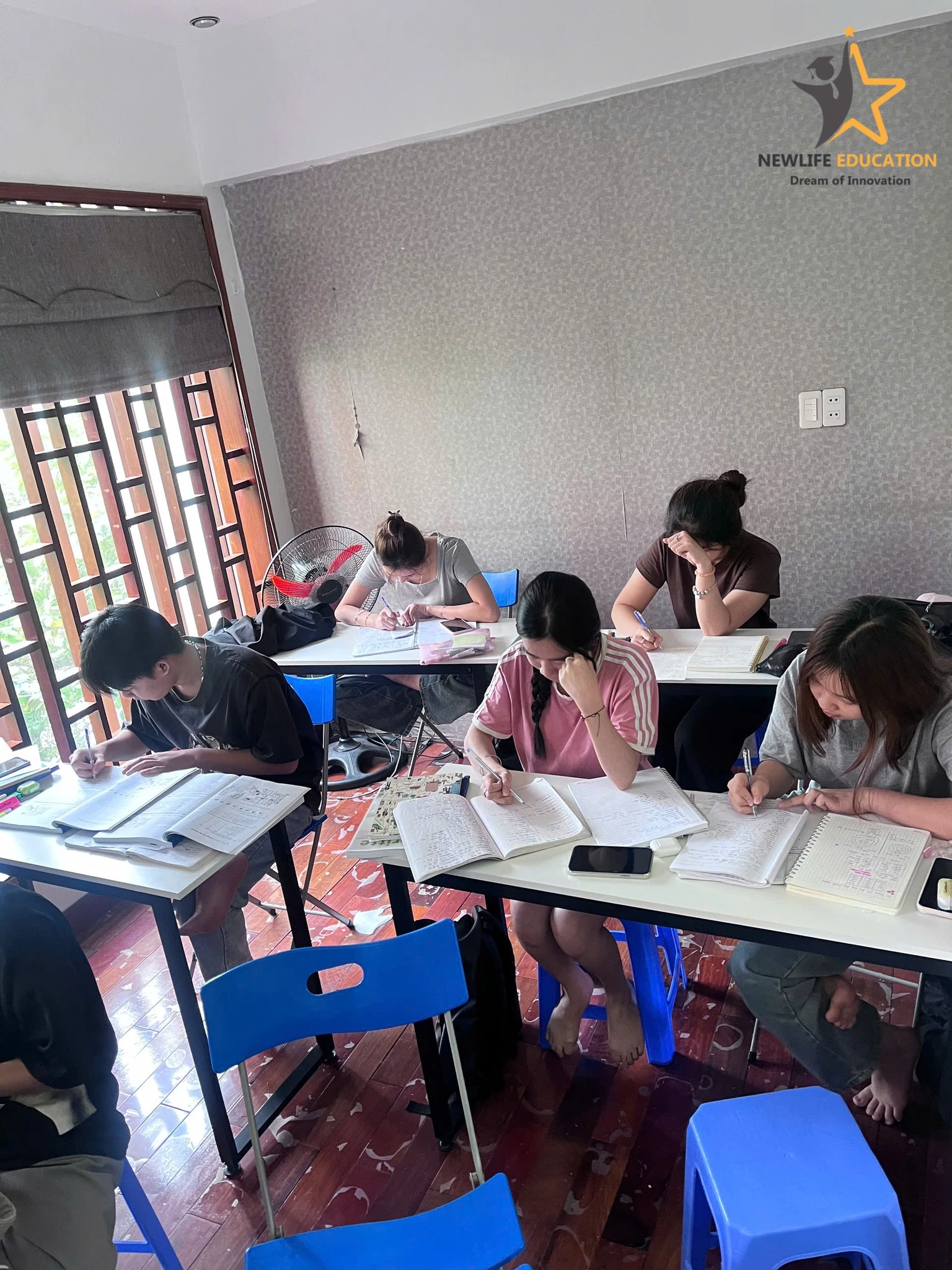BỨT PHÁ CÙNG NEWLIFE – CHINH PHỤC NẤC THANG DU HỌC ĐỨC!