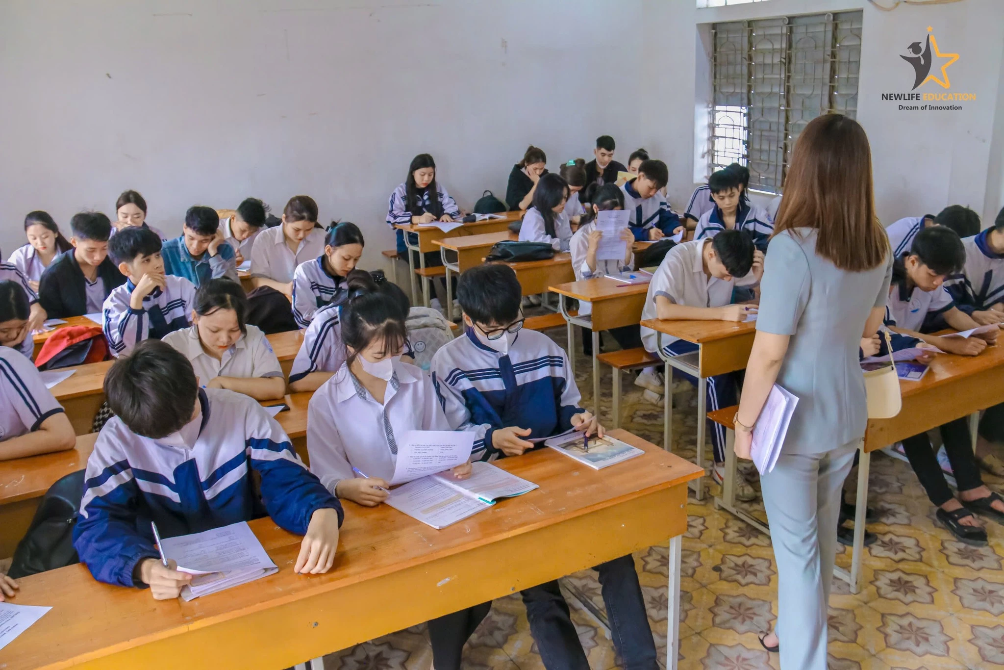CHƯƠNG TRÌNH HƯỚNG NGHIỆP TẠI CÁC TRƯỜNG THPT TP VINH – NGHỆ A