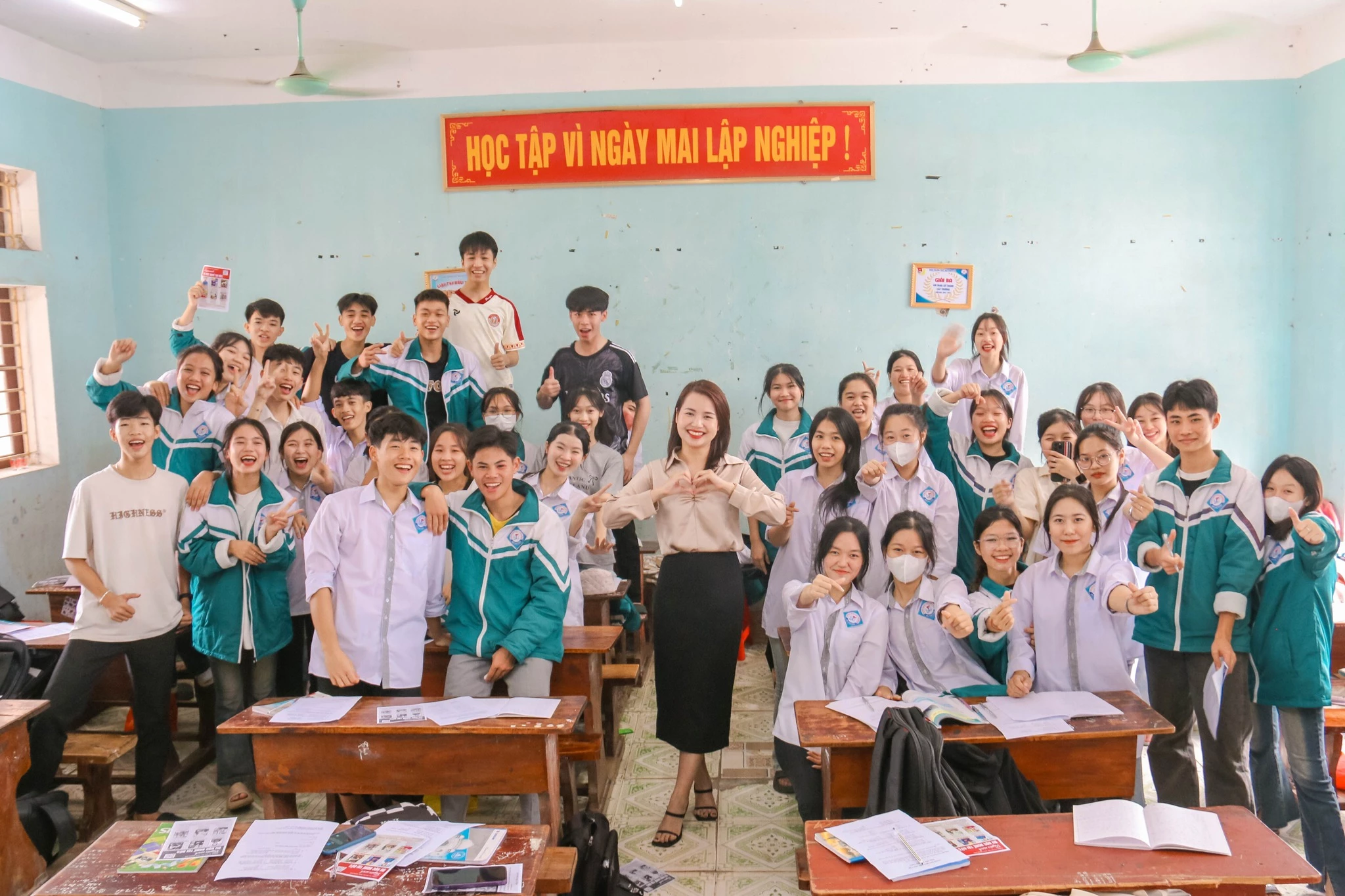 CHƯƠNG TRÌNH HƯỚNG NGHIỆP TẠI THPT MAI ANH TUẤN – THANH HÓA
