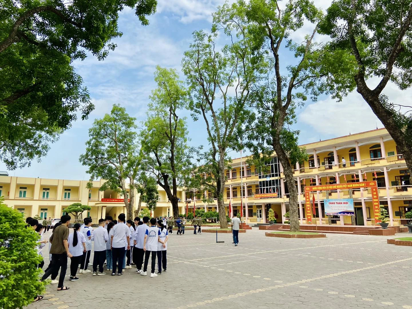 CHƯƠNG TRÌNH HƯỚNG NGHIỆP TẠI THPT THANH HÀ – HẢI DƯƠNG
