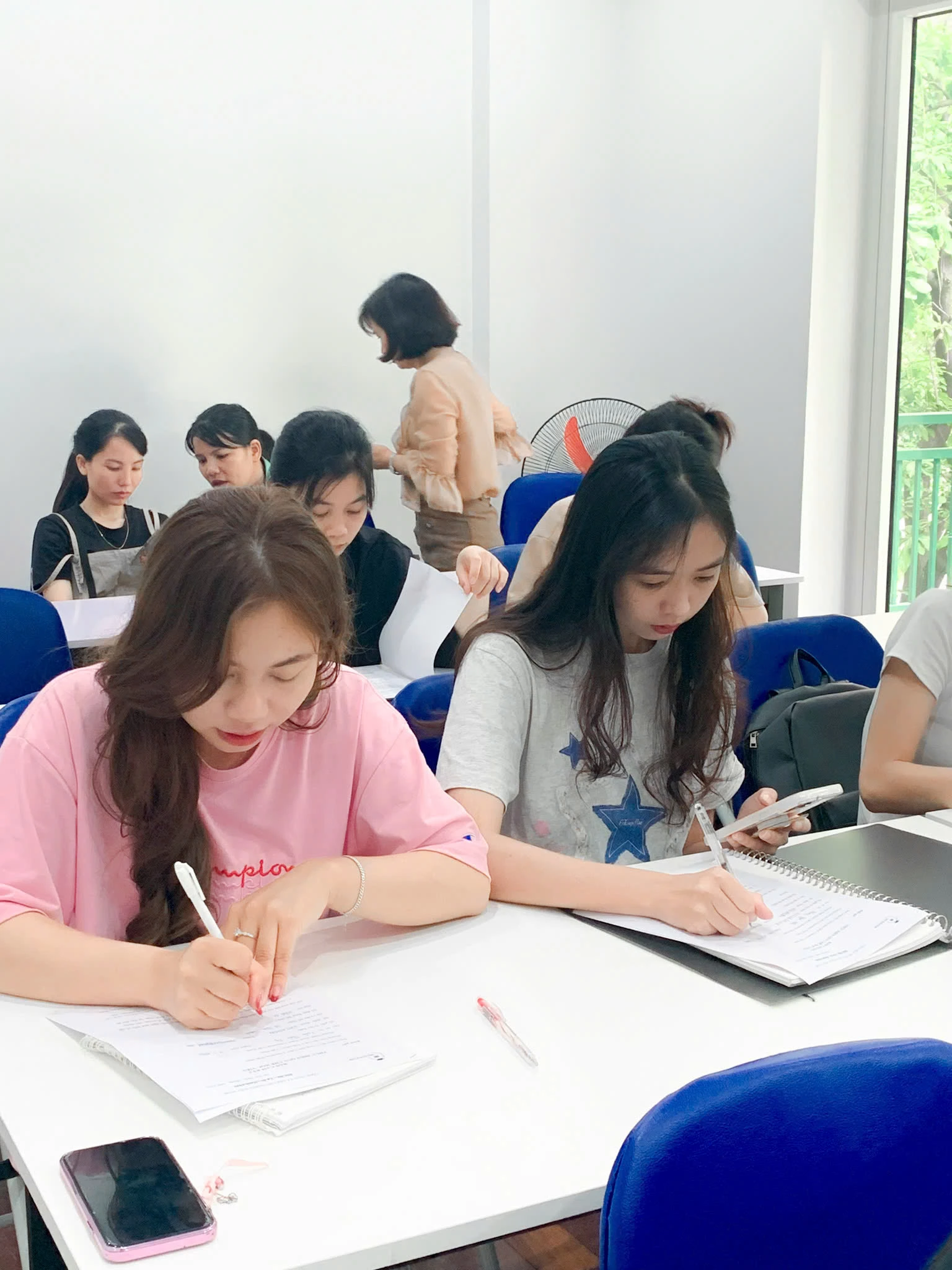 DU HỌC ĐỨC CÙNG NEWLIFE: NHẬN NGAY MÁY TÍNH BẢNG, BỨT PHÁ TƯƠNG LAI