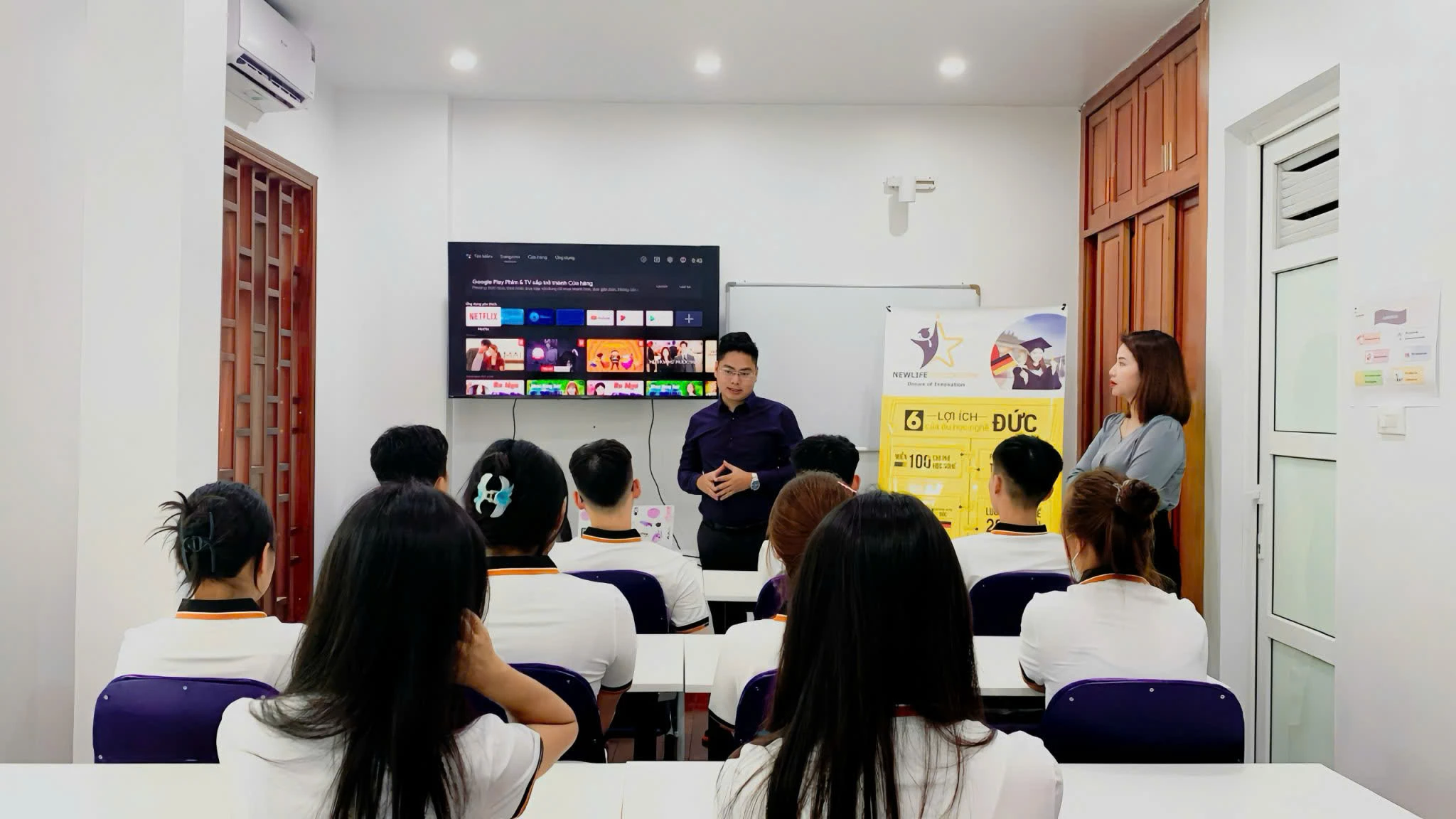 KHÓA HỌC A1 TẠI DU HỌC NEWLIFE